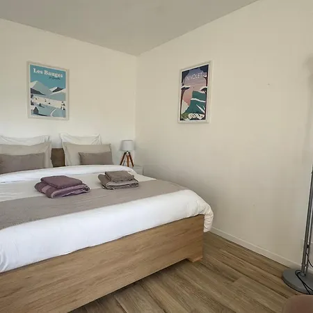 Apartment Moderne Et Cosy Avec Loggia, Vue Montagnes, Internet - Fr-1-555-114