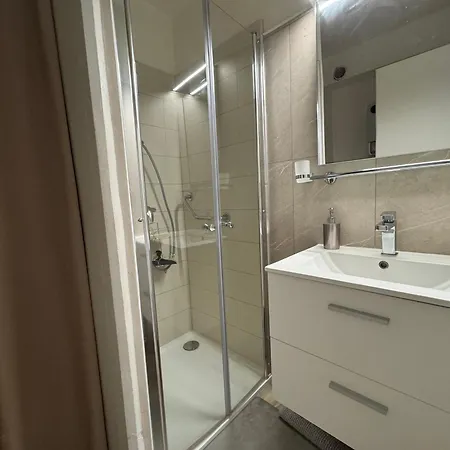 Moderne Et Cosy Avec Loggia, Vue Montagnes, Internet - Fr-1-555-114 Aix-les-Bains