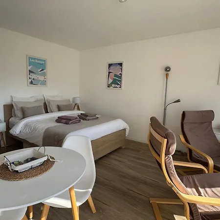 Apartment Moderne Et Cosy Avec Loggia, Vue Montagnes, Internet - Fr-1-555-114 *